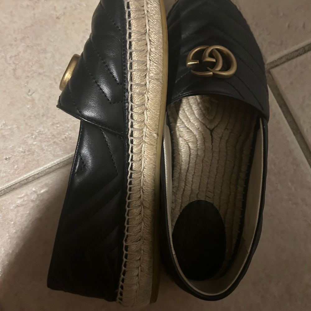Gucci espadrilles wore just a few times. In great condition!